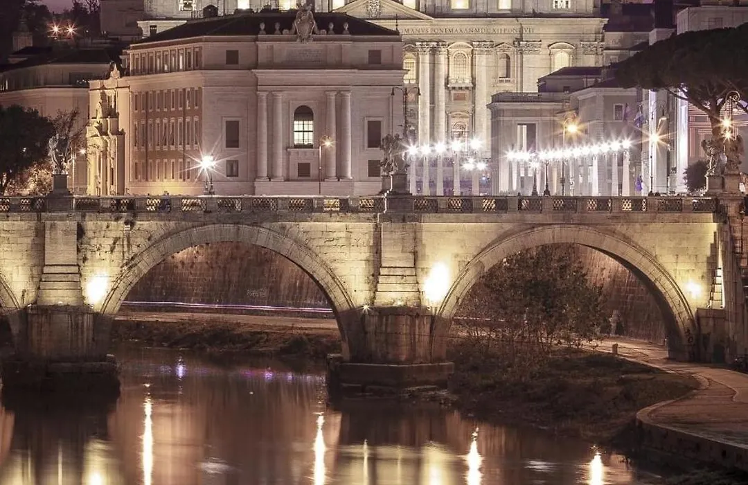 Colosseum Nearby & Metro Outside, Easy Rome Sightseeing-1